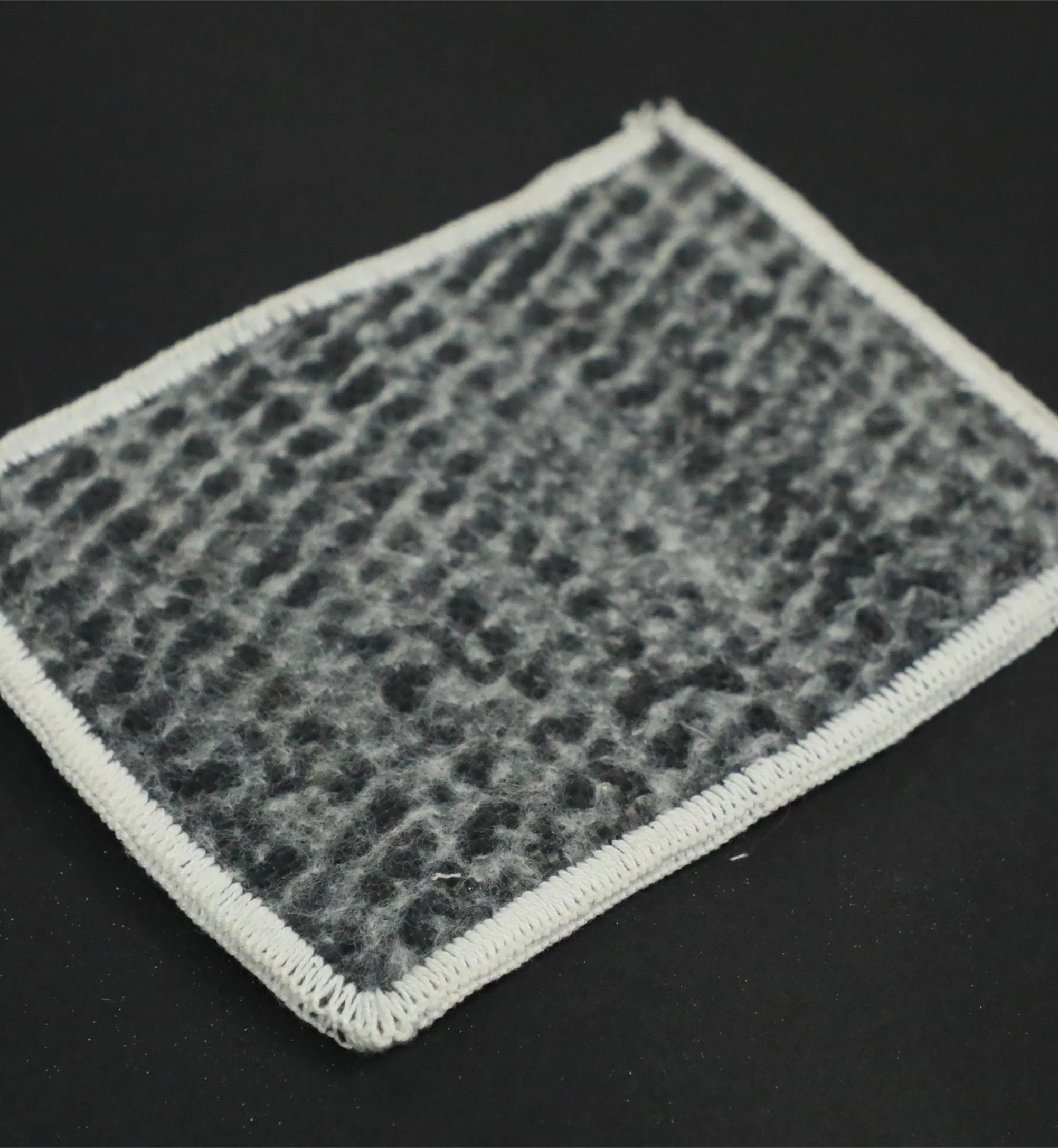 Cost-Effective Bentonite Gcl for Landfill Caps and Pond Sealing Advanced Gcl for Leak Prevention and Groundwater Protection