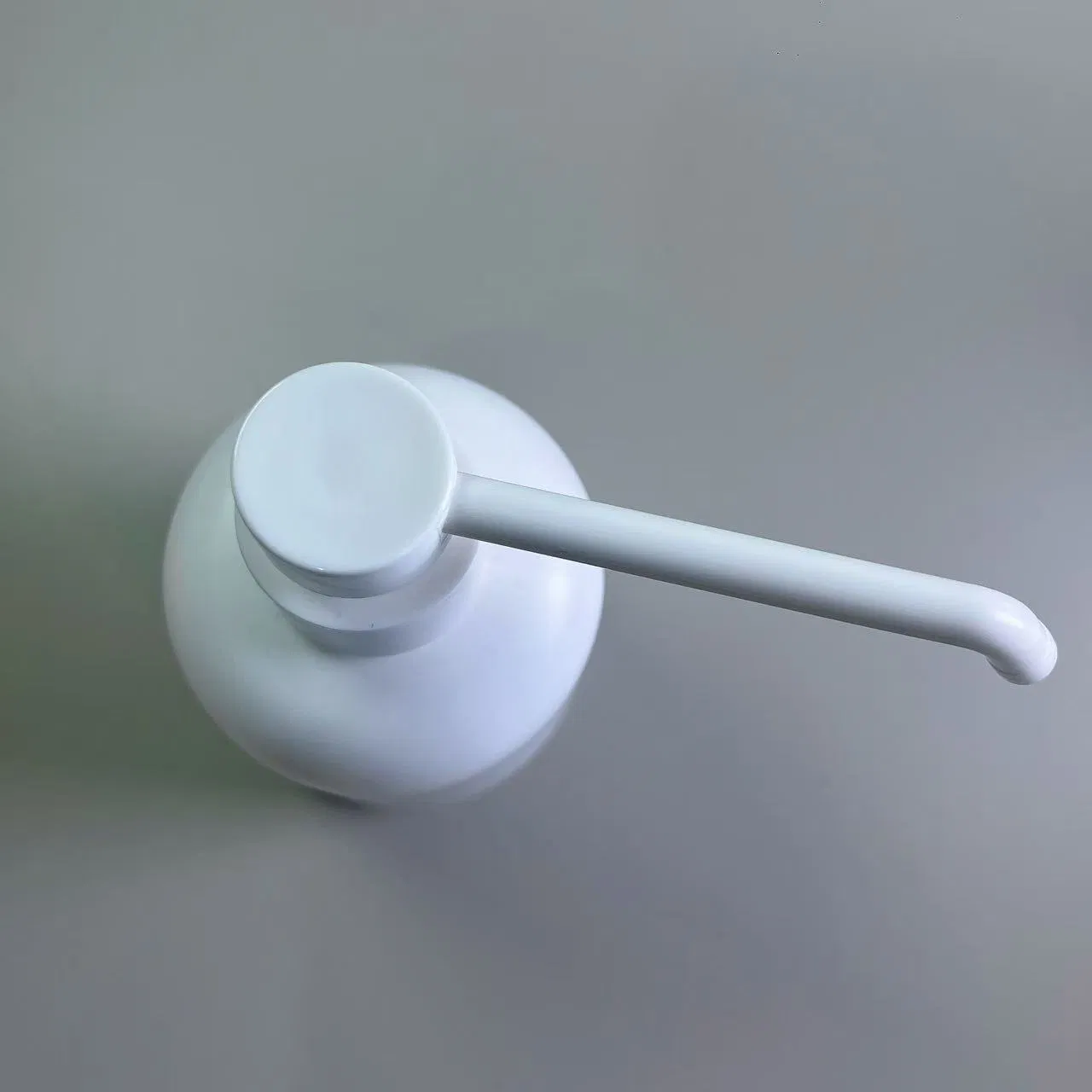 2025 New Hot Sale 28/410 4cc Long Nozzle Cosmetic Plastic Dispenser Lotion Pump for Sterilization, Cleaning.