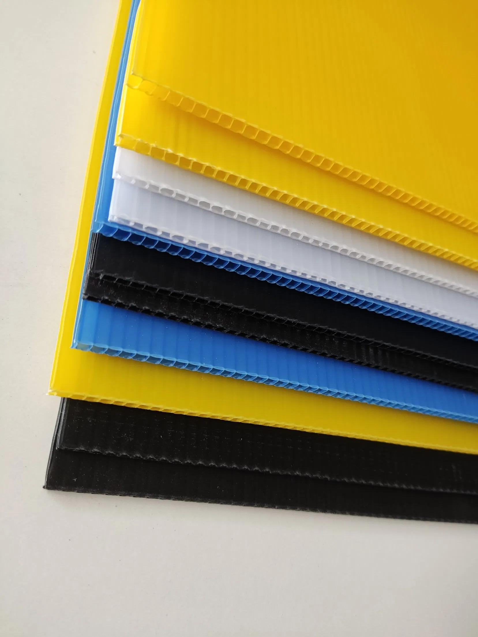 Yellow UV Resistant PP Corrugated Plastic Panels Corrugated Plastic Sign