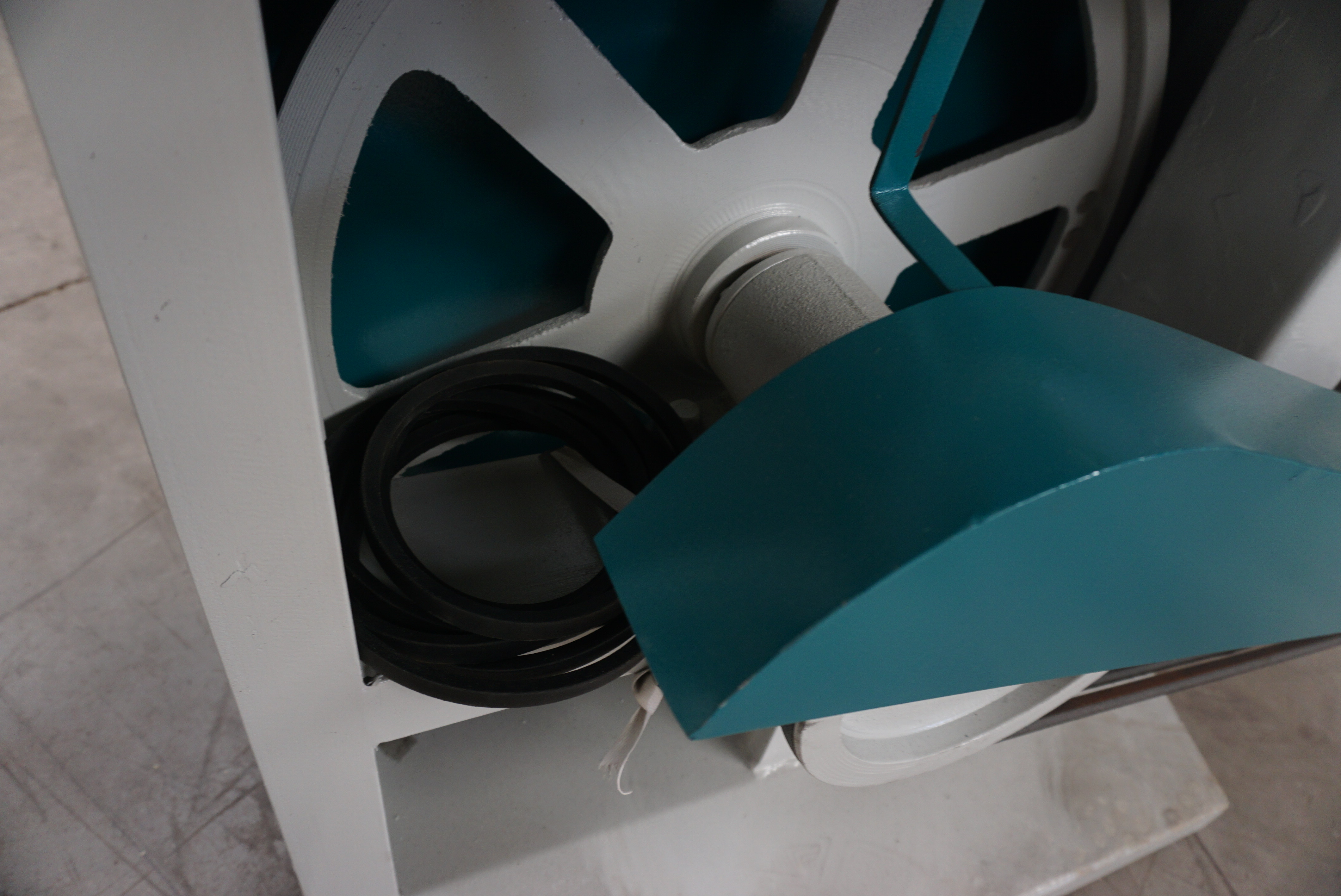 Станок ленточнопильный MJ346