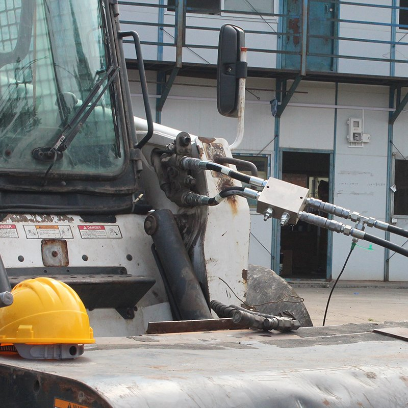 Adjustable Hydraulic Pressure Compensated Flow Divider Valve