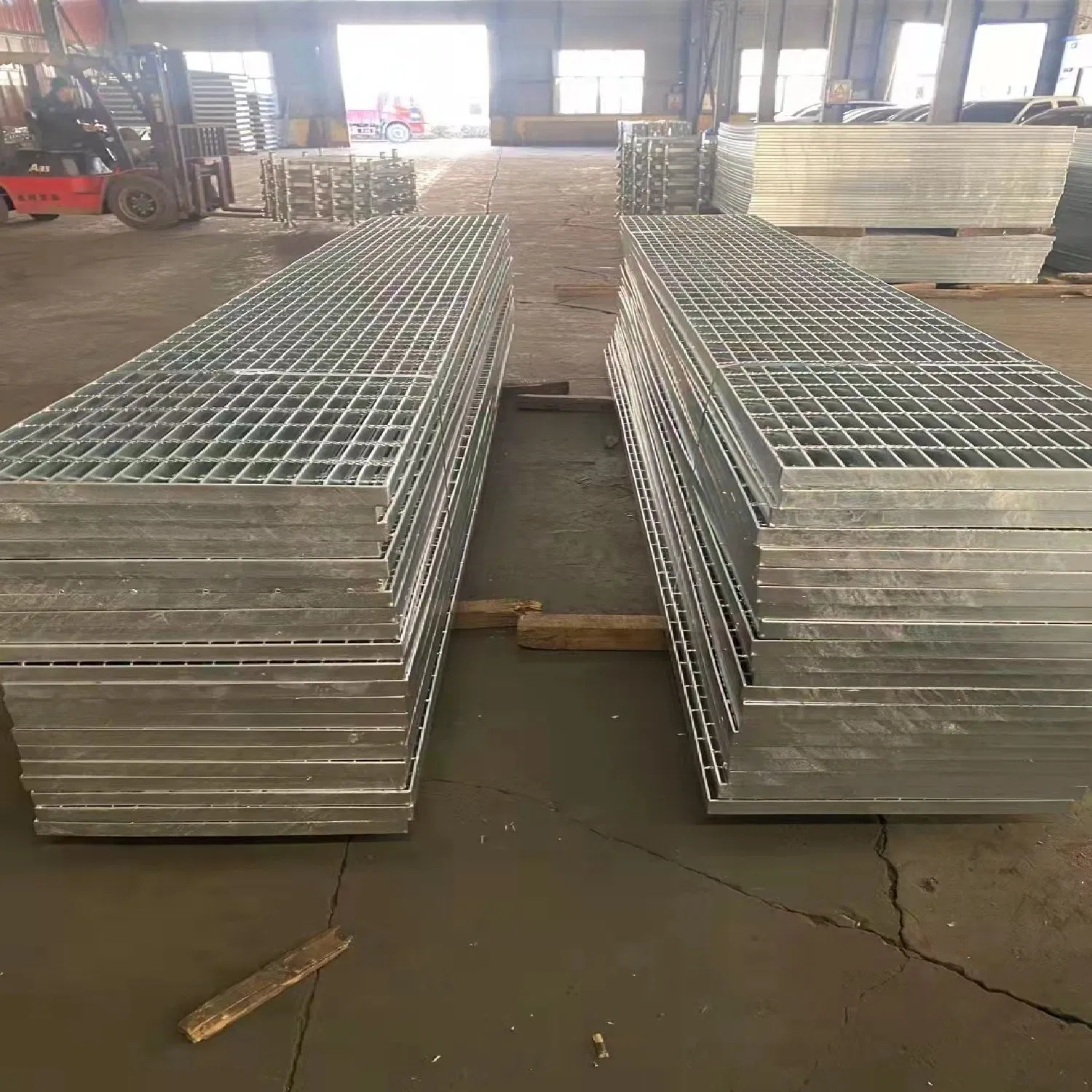 Slotted Surface Fiberglass Reinforced Plastic Anti-Slip Steel Grating FRP Grating Floor Grating Bar Grating