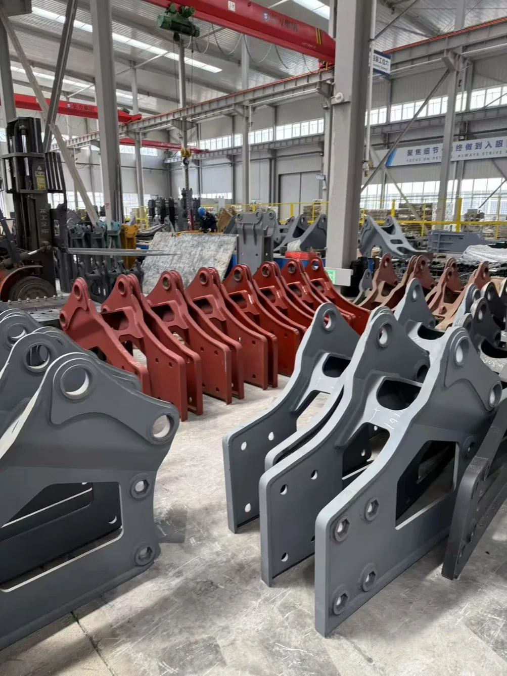 Hot Sale Sb30, 3--4 Ton Excavator Box Type Silenced Hydraulic Breaker Excavator Hammer High Frequency Vibration Performance