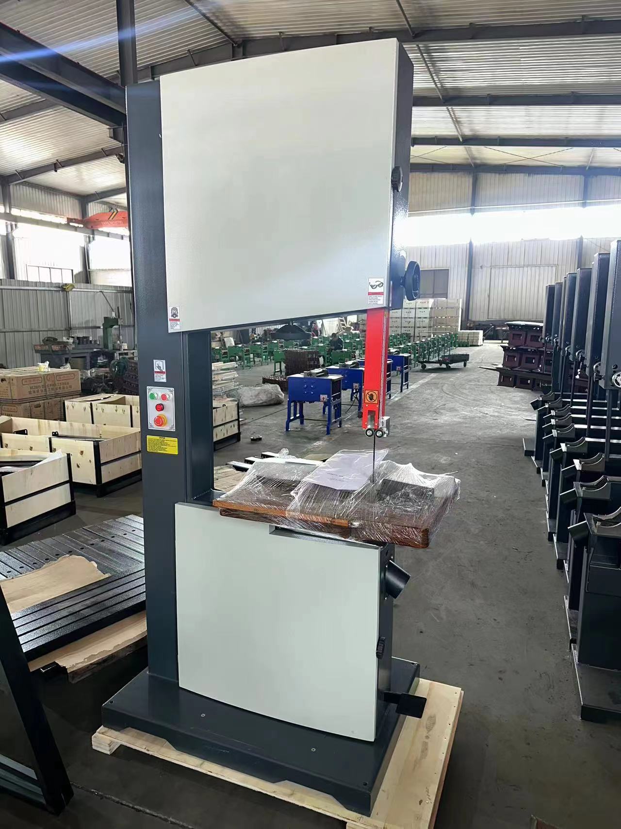 Станок ленточнопильный вертикальный с регулируемым столом MJ347E