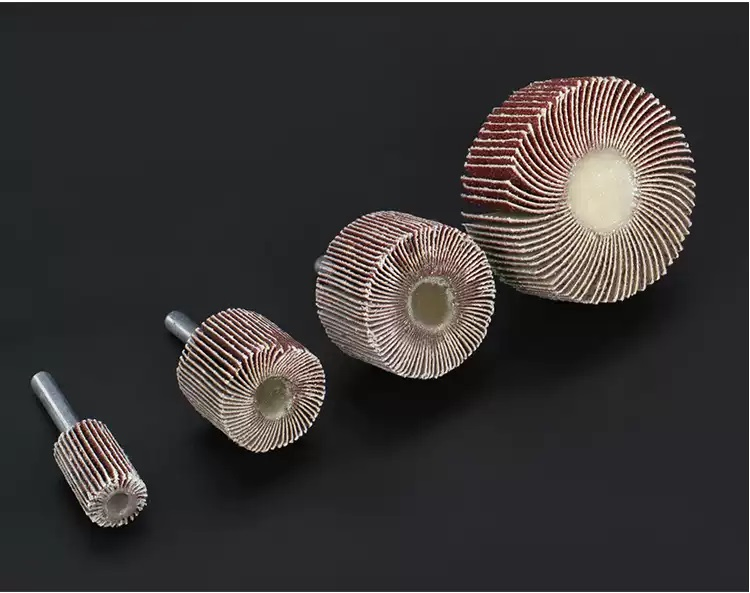 Лепестковый круг хлопковый 50х25х6 мм для полировки металла