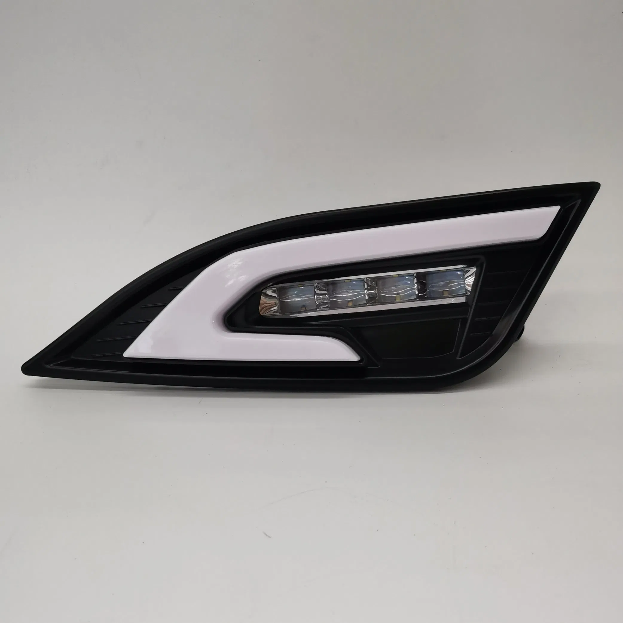 Передние противотуманные фары LED для автобусов Adiputro