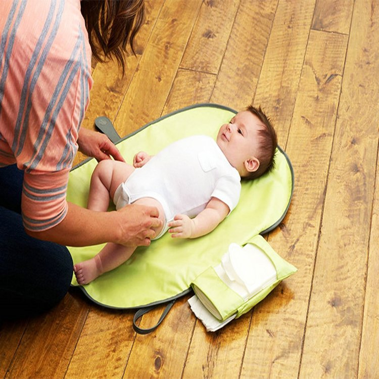 Custom Waterproof Absorbent Baby Diaper Changing Mat with Stroller Strap
