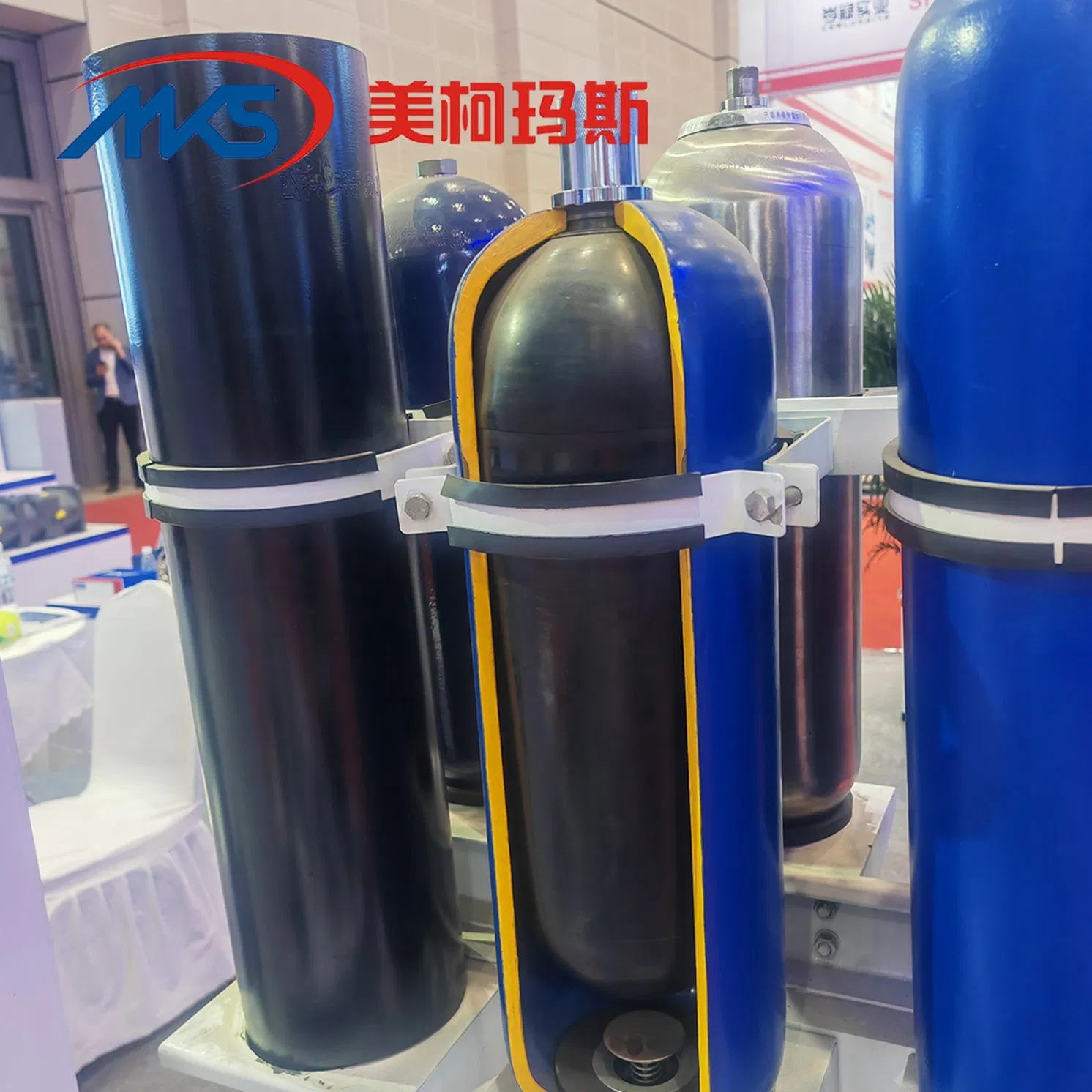 Гидравлический аккумулятор Rexroth 186-6190