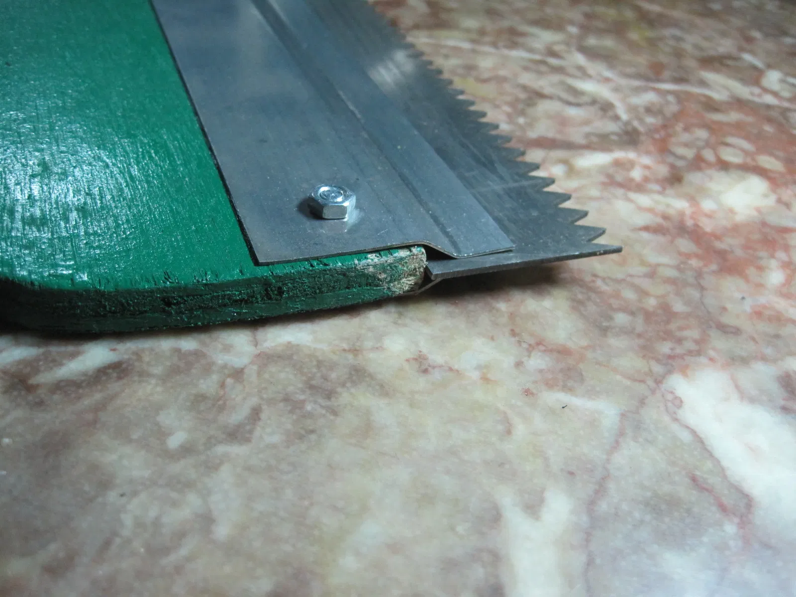 Heavy Duty Edge Rake Squeegee for Cement Self Levelling V=3mm