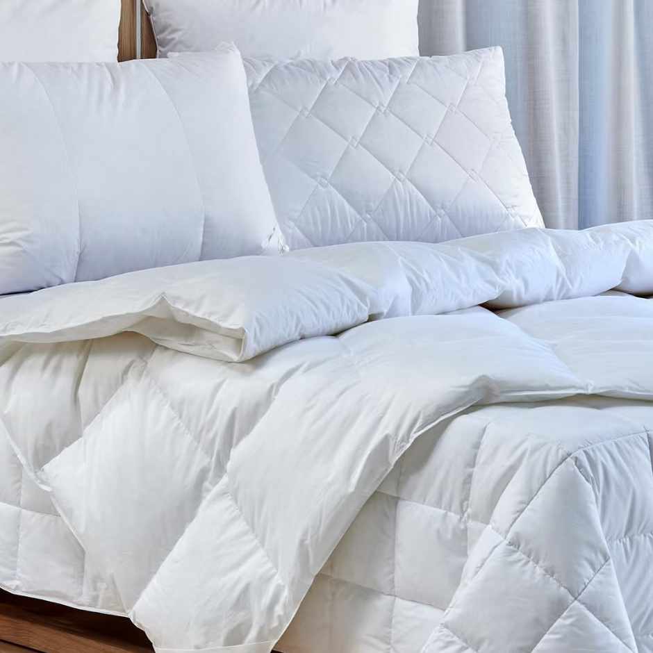Elegant Down Filled to Perfection Warm Down Comforter for Cozy Bedrooms