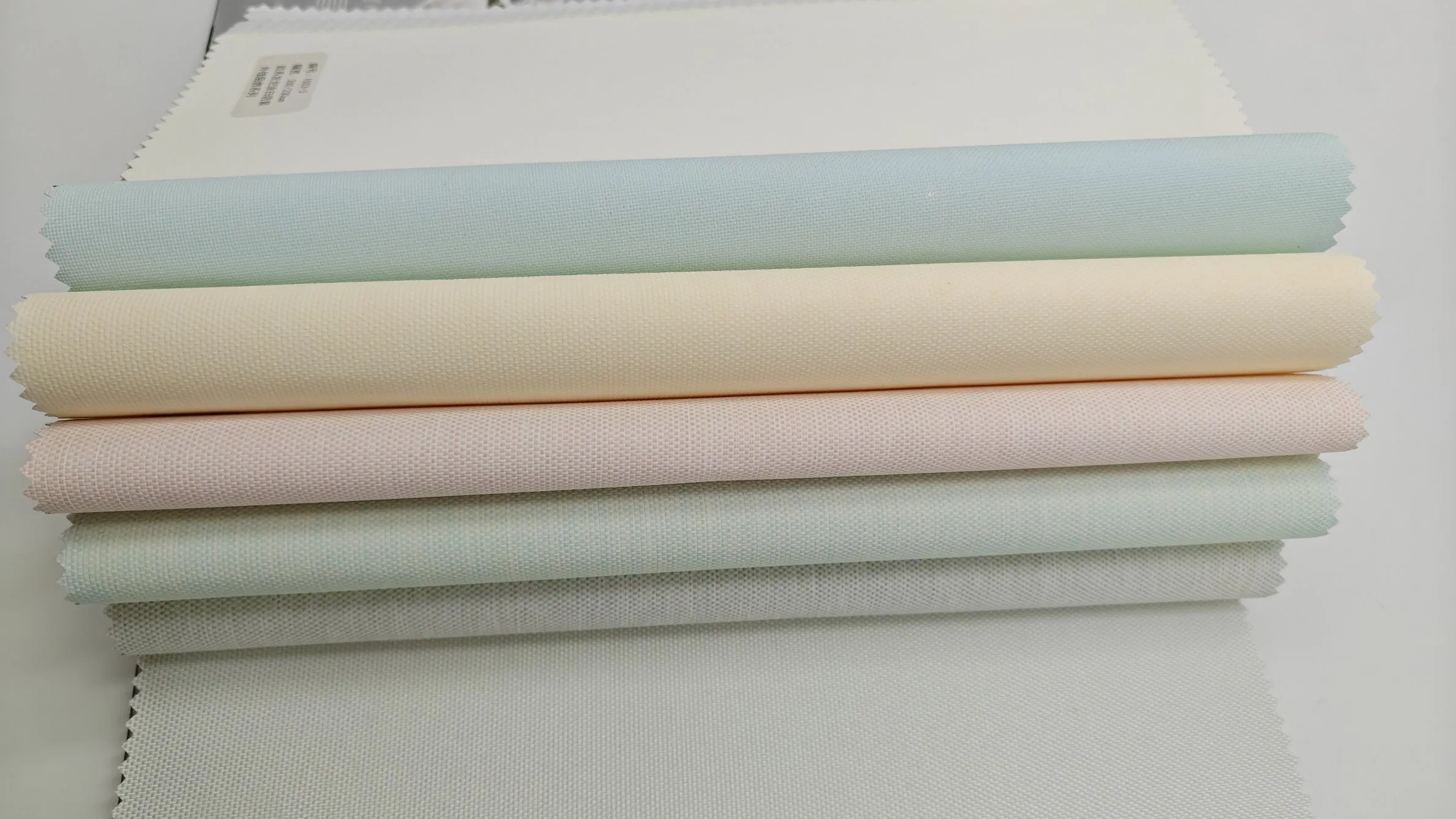 Light Gray Total Blackout Roller Blind with Customized Foam Coating