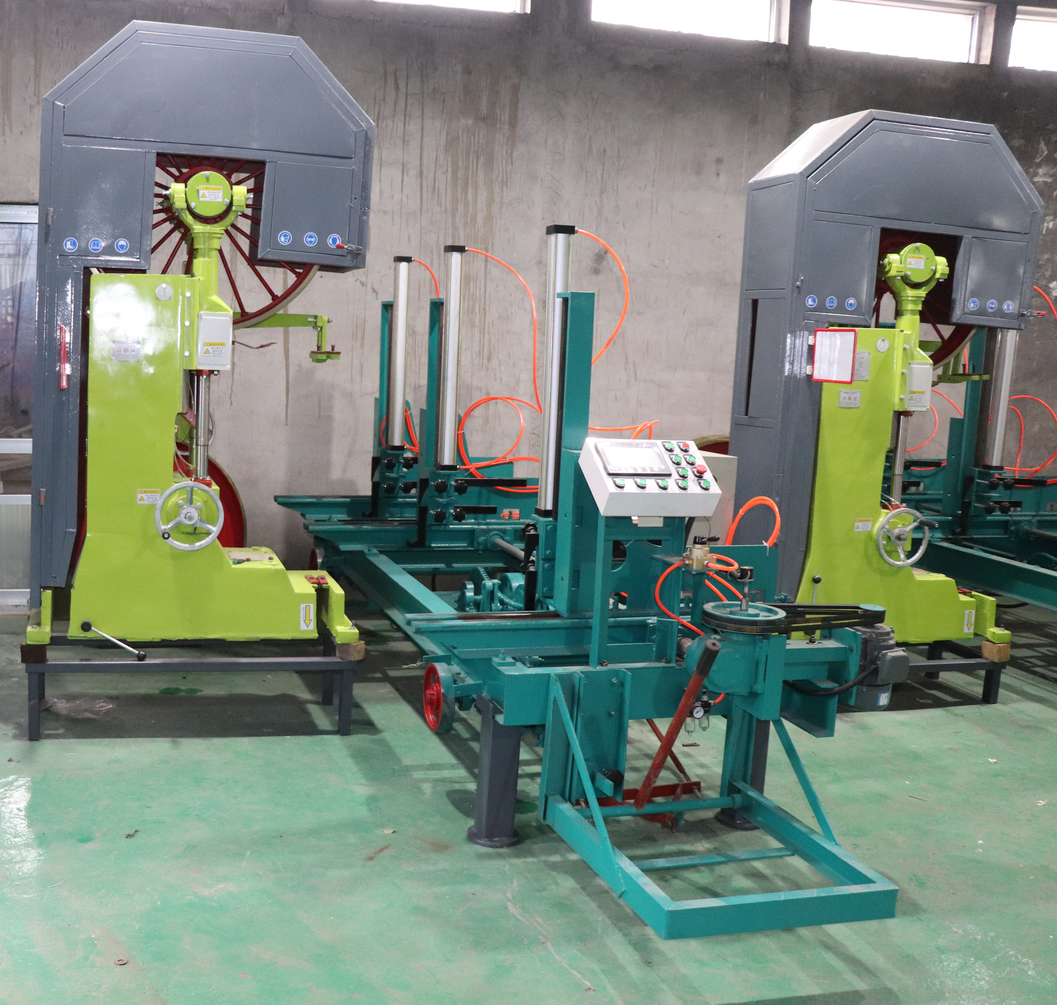 Станок ленточнопильный вертикальный по дереву