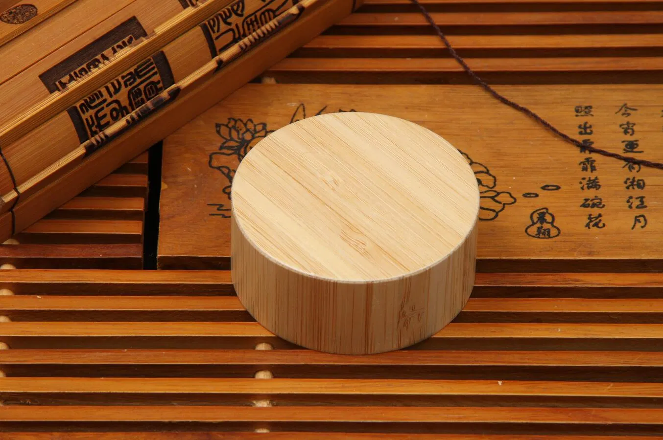 Термостакан двойной стенки с бамбуковой крышкой, 550 мл