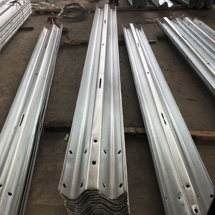 W Beam Guardrail Metal Steel S235jr S355jr Traffic Barrier Highway Guardrail for Sale