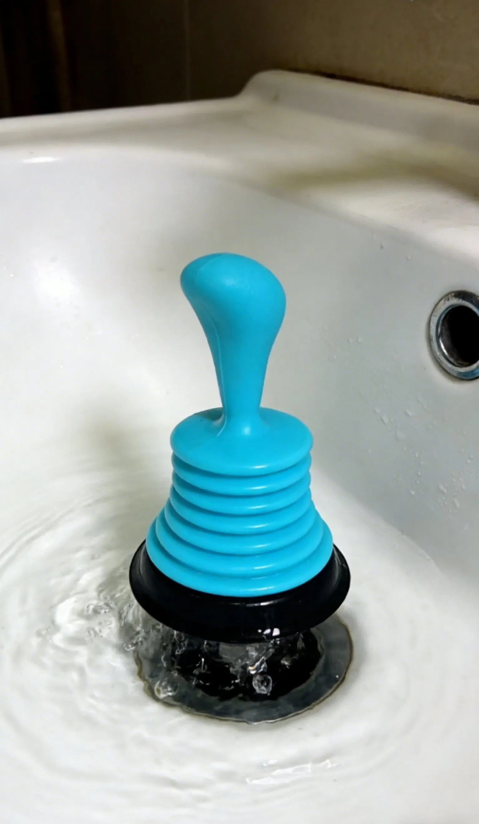 Anti-Clogging Plastic Sink Plunger High-Pressure Pump Cleaner Powerful Pipe Unblocking Device for Bathroom and Kitchen