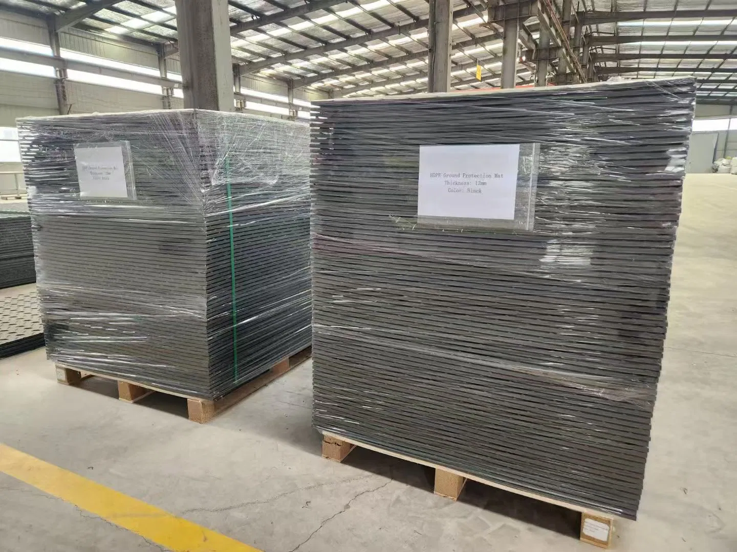 Fast to Transport & Assemble HDPE Plastic Sheet Temporary Ground Mats