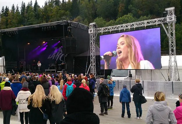 250 (W) X 250 (H) Video Fws Natural Packing Bus LED Board Display