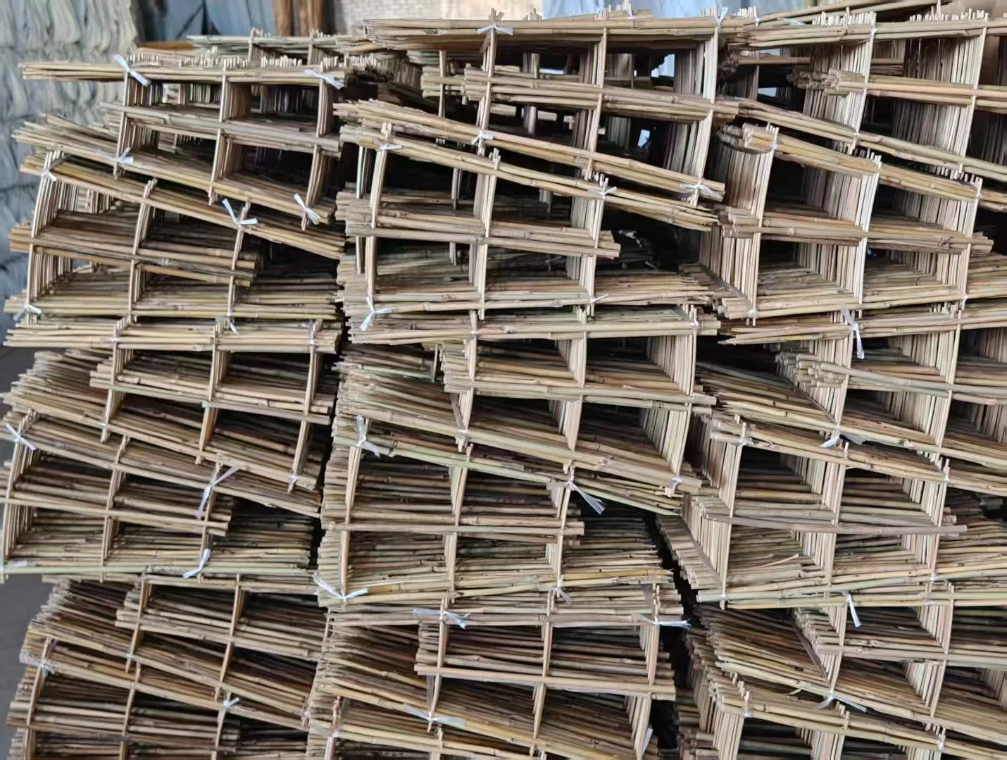Garden Bamboo Trellises for Climbing Plants & Vine Support
