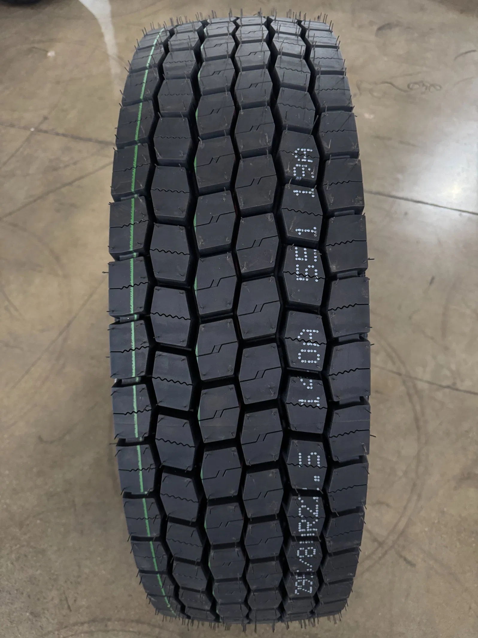 295/80R22.5 RD197 Стальная радиальная шина для грузовиков, тракторов и сельхозтехники