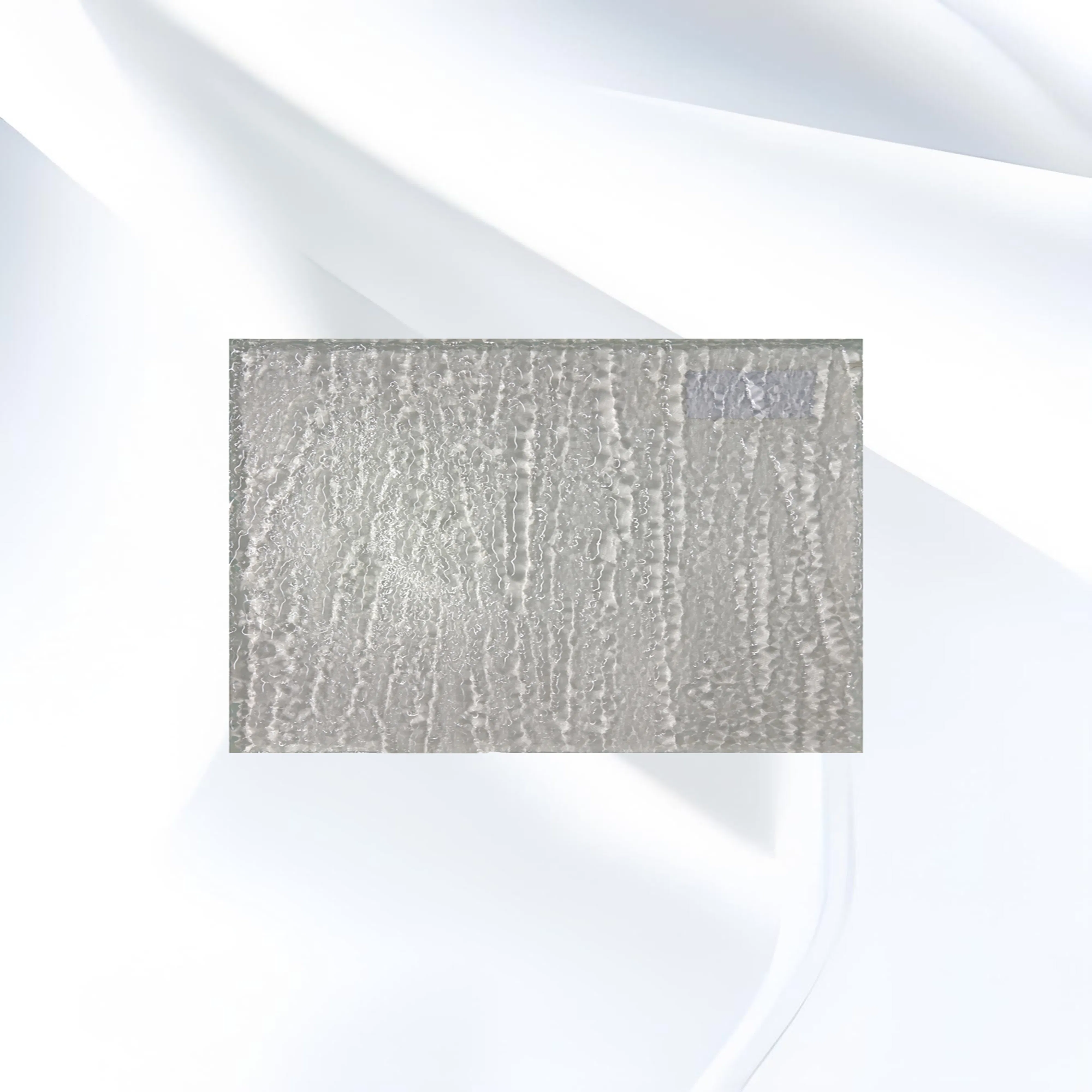 High-Transmittance Decorative Glass Jewelry for Elegant Fashion Lovers