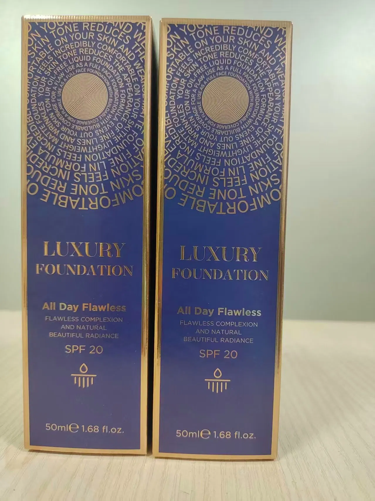 Dizao Luxury Foundation Flawless Complexion and Natural Beautiful Rediance SPF 20