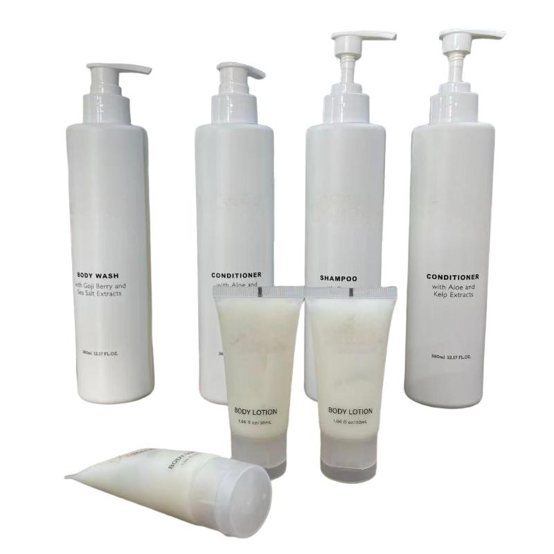 Wholesale Green Tea Extracts Hotel Toiletries Set Shampoo Conditioner Body Lotion Shower Gel Custom Logo Available