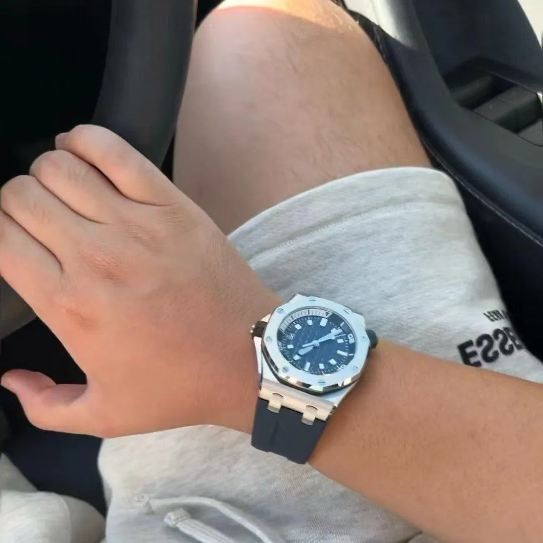 The Manufacturer Offers Wholesale of Rubber Band Bracelet for Men's Swimming Waterproof Automatic Sports Movement Mechanical Watches.