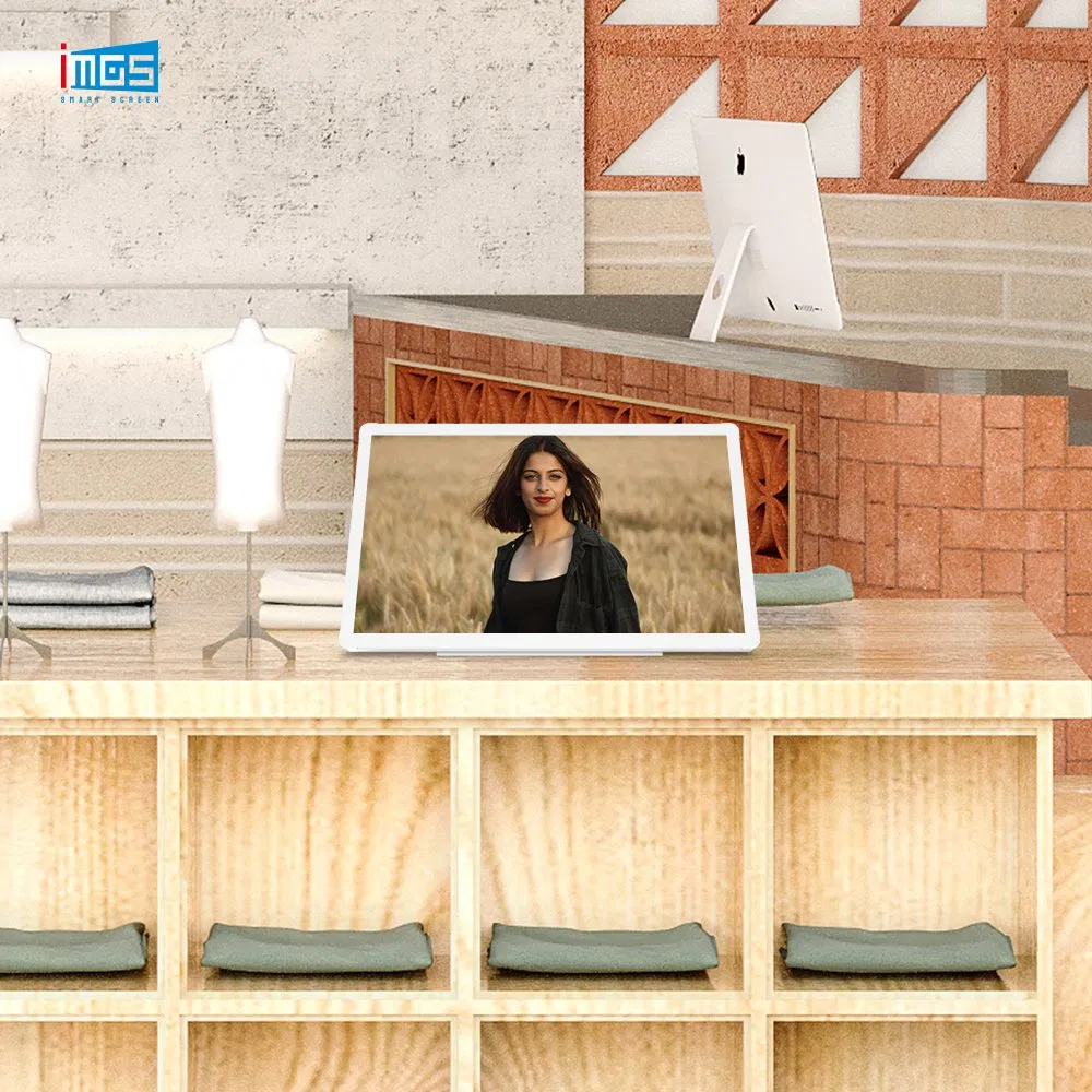 Desktop Display Monitor in Shopping Mall Advertising Display