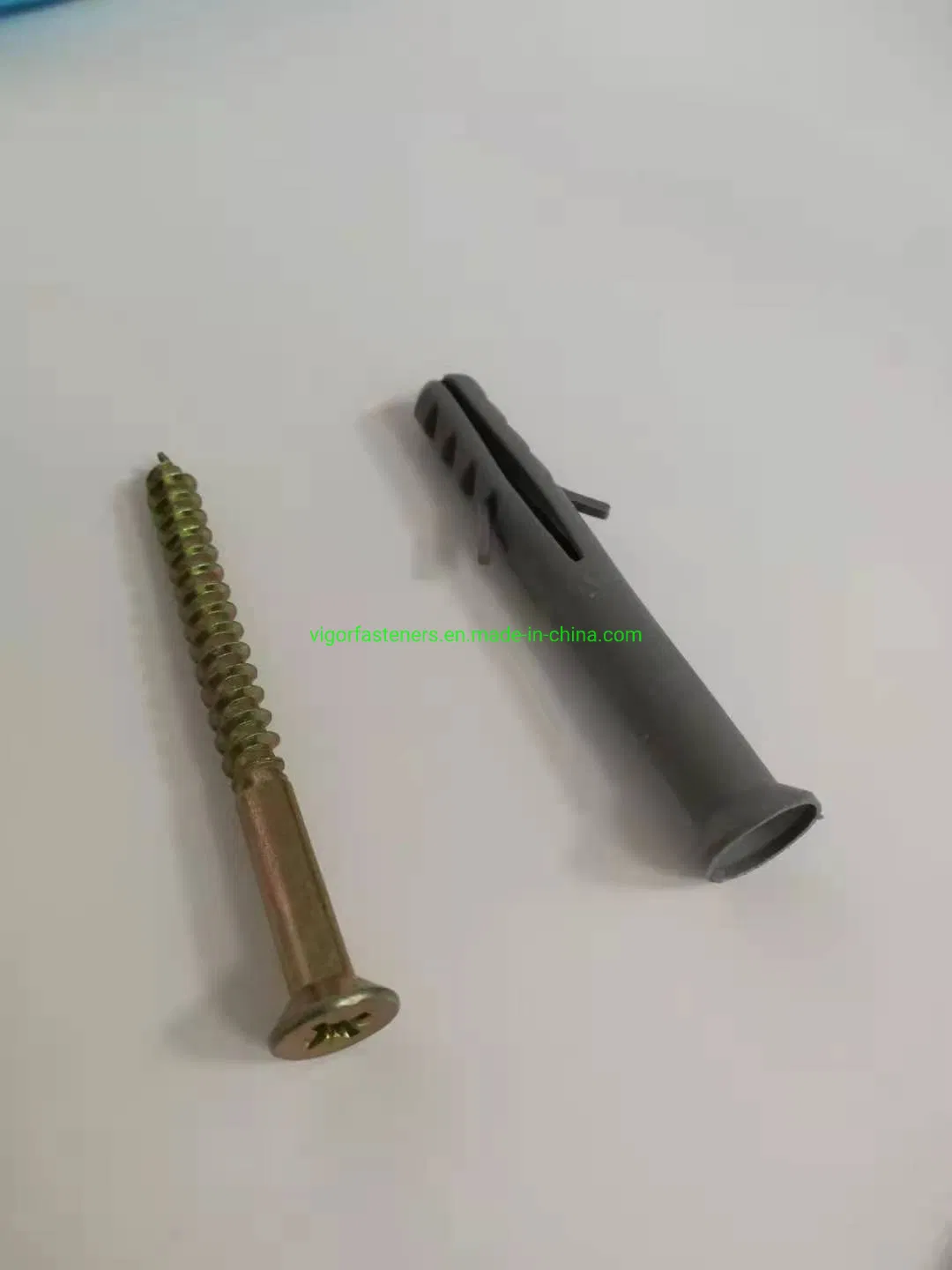 Drywall Anchor Chipboard Screw Plug Anchor Expansion Plastic Anchor Nylon Frame Fixing Wall Screw Anchor for