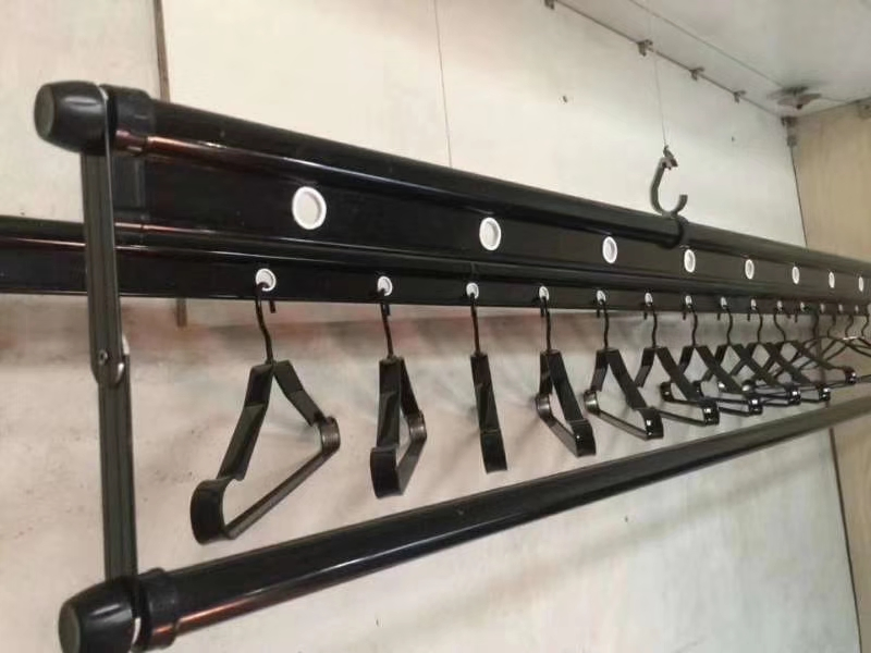 Customized Manual Type Adjustable Cloth Hanger Made of Aluminum Alloy