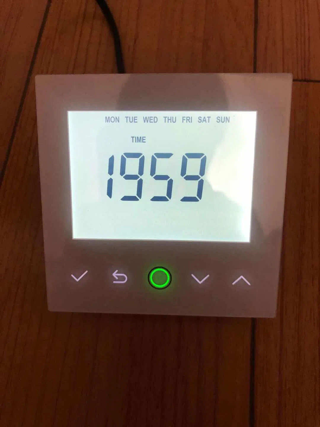 WiFi Black Panel Touch Screen Thermostat for Floor Heating with Eco Design