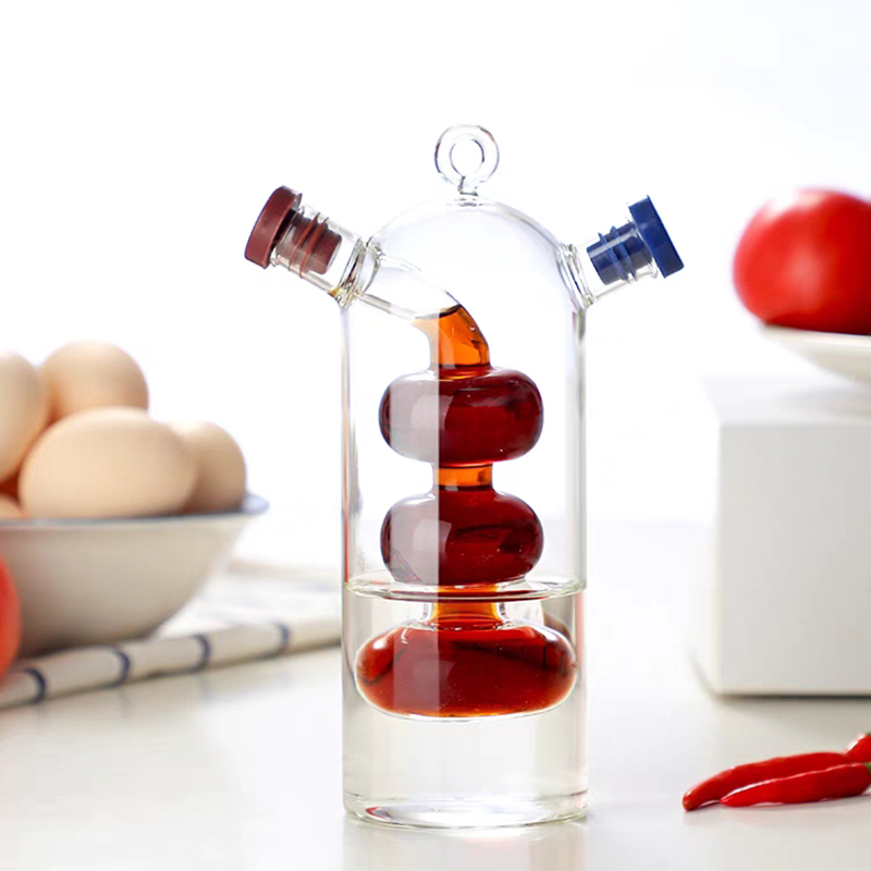 Handmade Oil Vinegar Dual Using Crute Bottle of Glassware Kitcheware Tableware for Oil Vinegar Soy Sauce with Wooden Silicone Cap