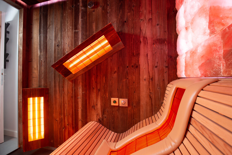 Портативная инфракрасная сауна для дома из дерева