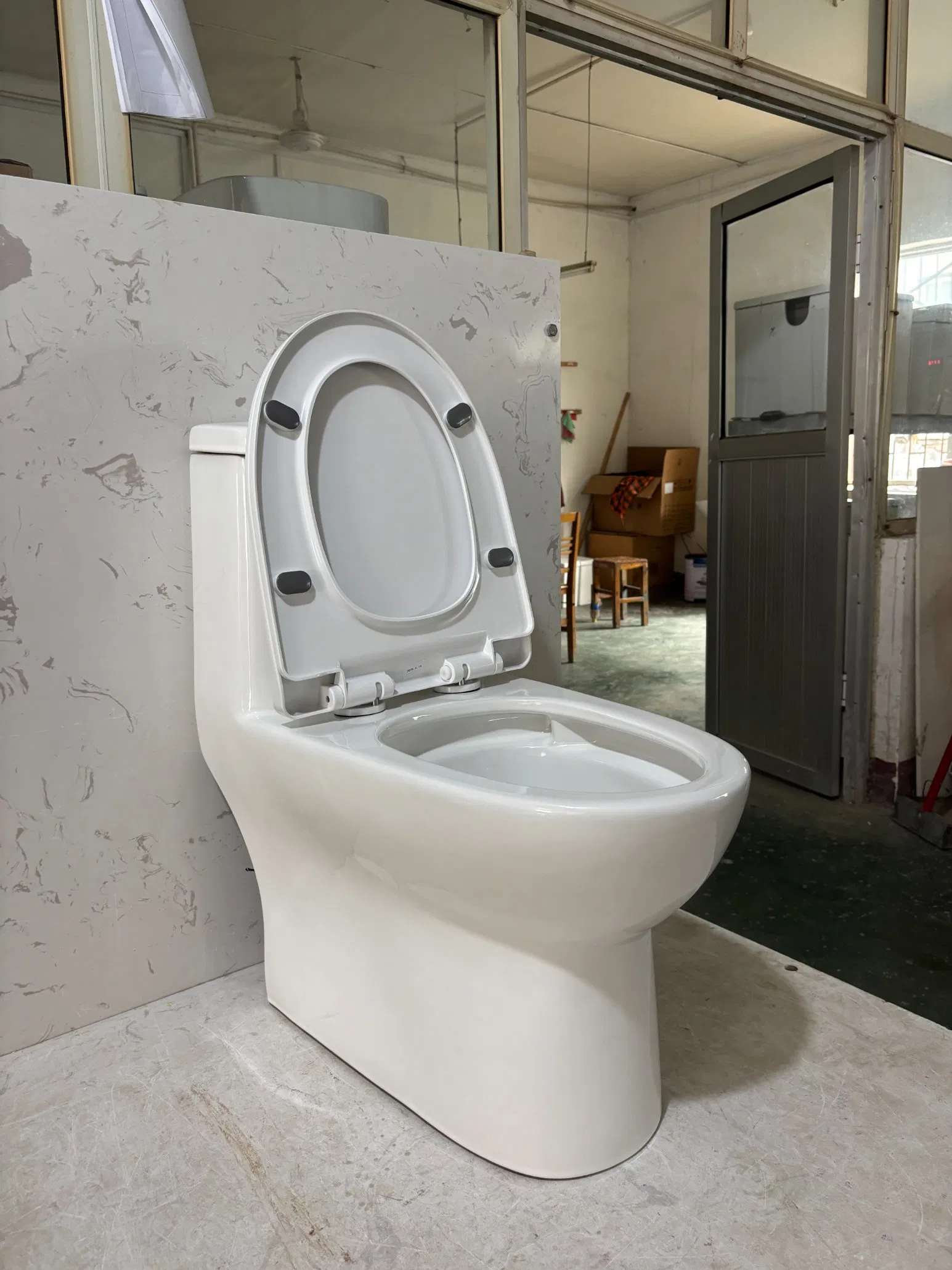 Factory Price Wc Bowl S-Trap One Piece Toilet for Bathroom Luxury Sanitary Ware Toilet Ceramic Toilet