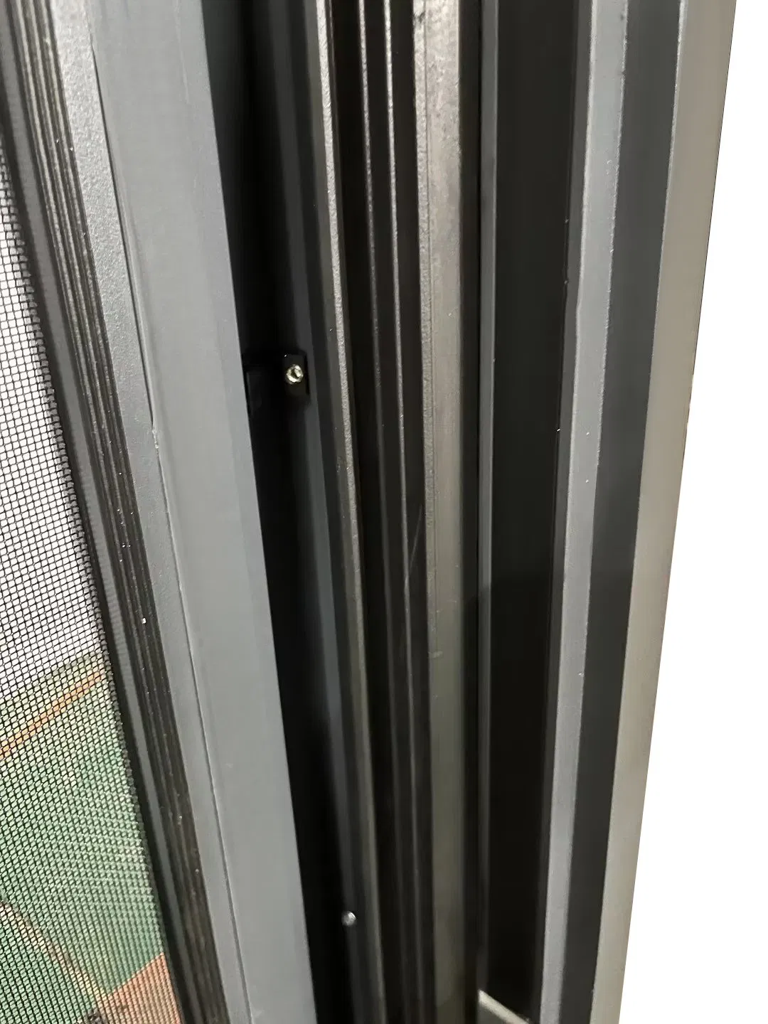 Penjoy Nzs4211 Customized Triple Glazed Tilt and Turn Window with Fly Screen Integrated for Residential Windows