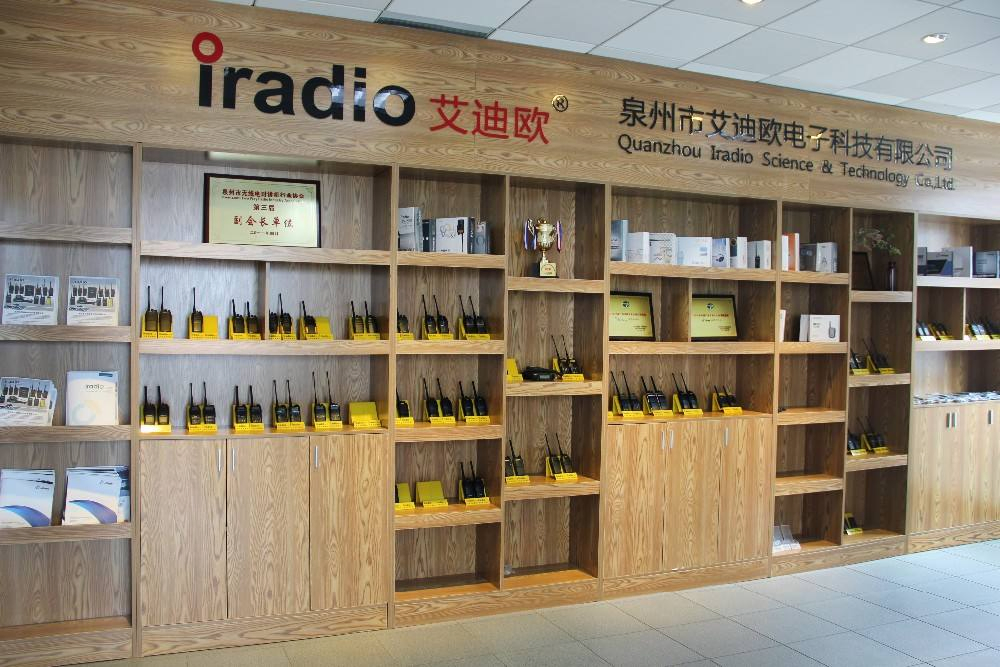 Dp560 Feature-Rich VHF/UHF Digital Radio with Timed Lock Options