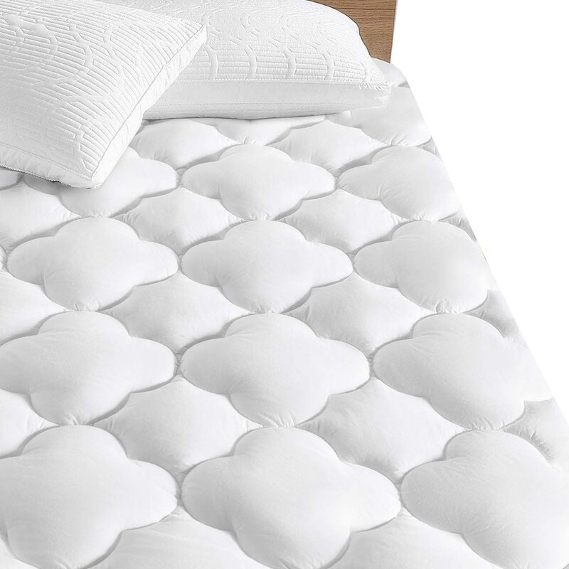 Square Quilted White Waterproof Mattress Protector