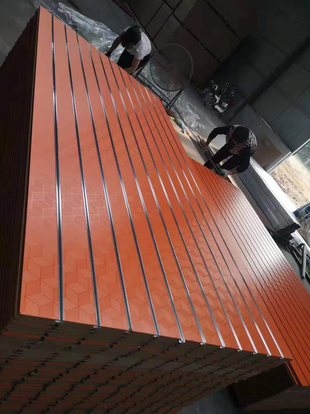 12mm/15mm/18mm Melamine Coated MDF/Slotted MDF