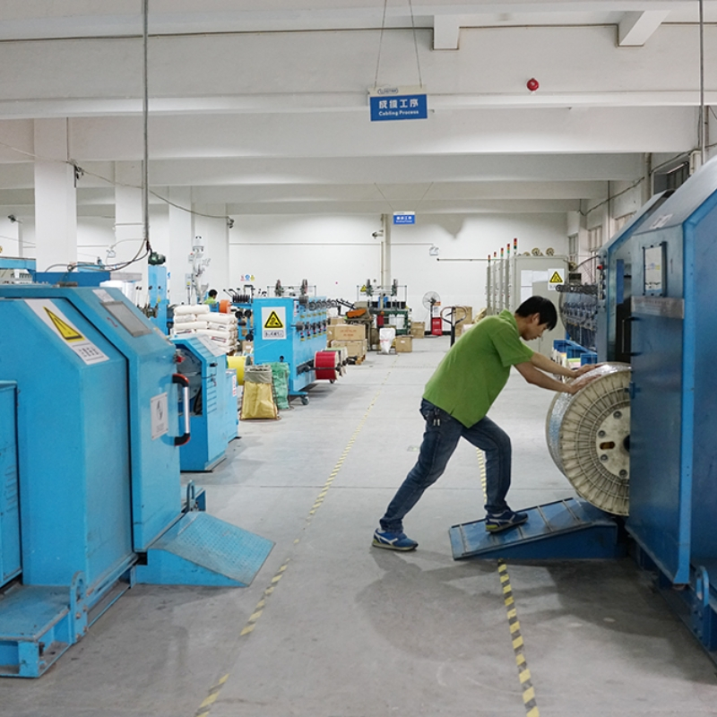 Ultra-Fast HDMI Cable for Seamless Computer and HDTV Connections