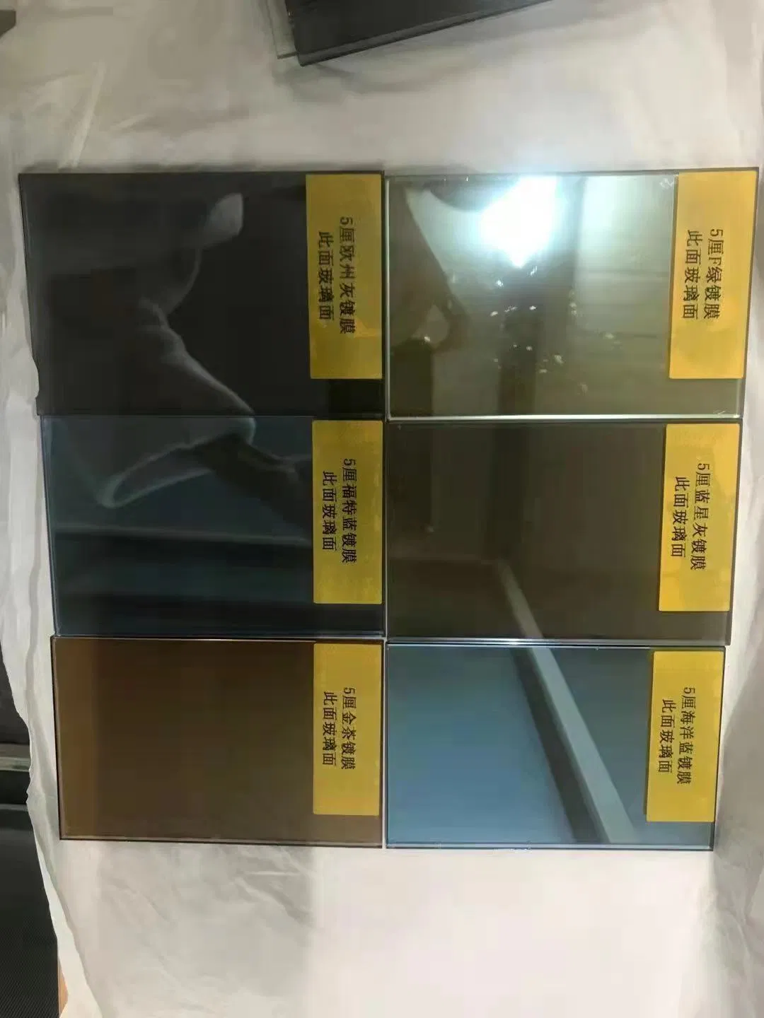 Black Reflected Glass Automatic Remote Control Over Head Metal Aluminum Glass Panel Garage Door