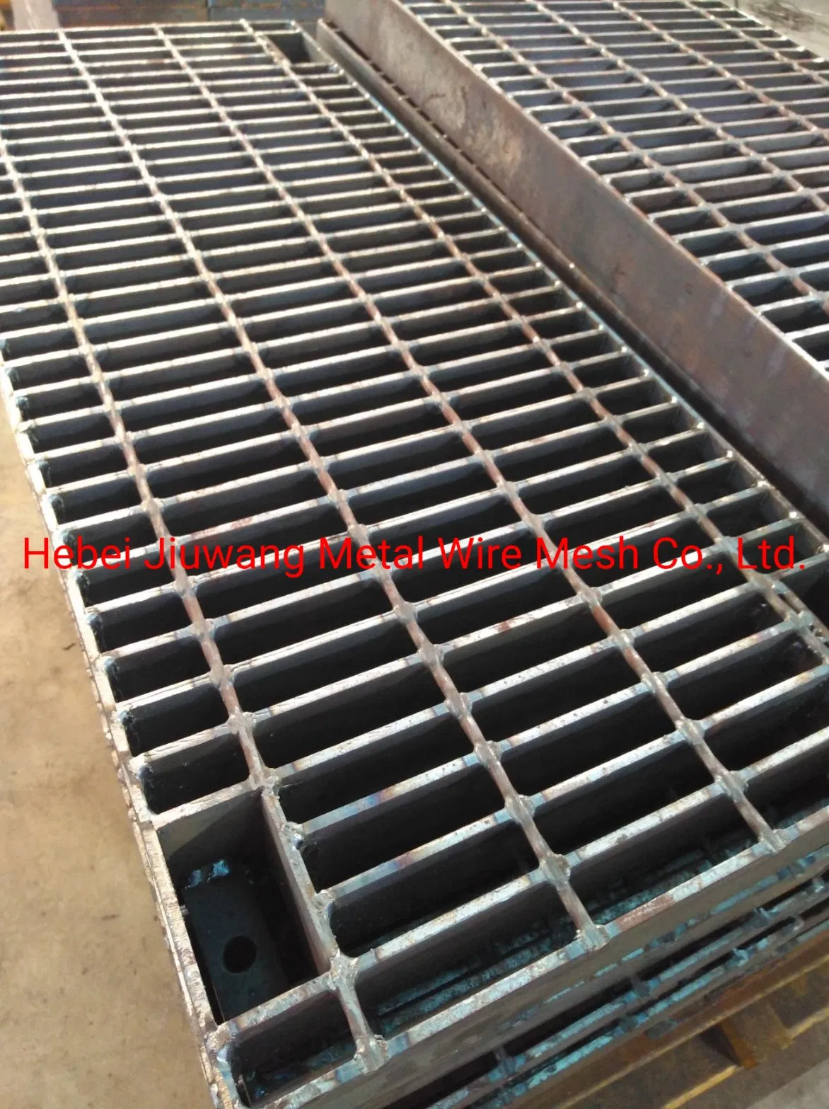 20FT*3FT Hot DIP Galvanized Serrated Grating for Nigeria Market
