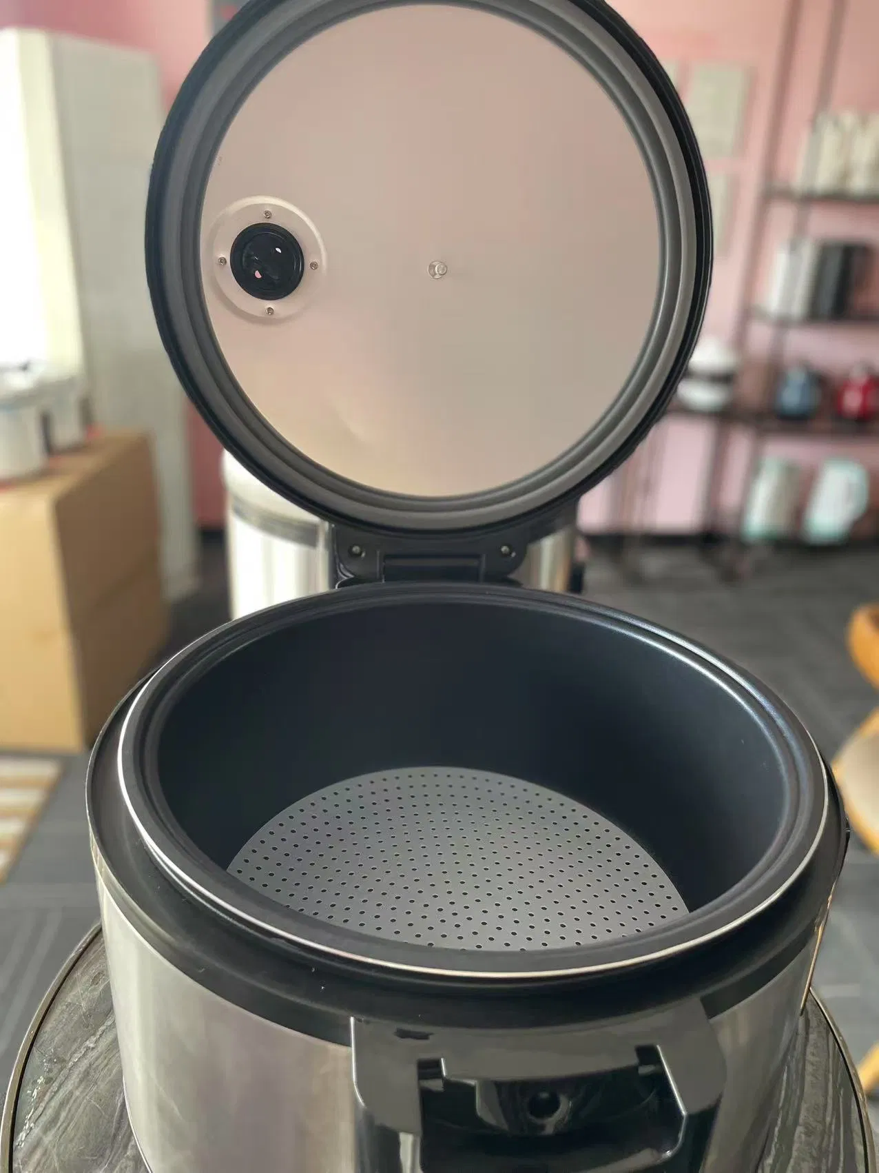 Professional Electric Rice Cooker for Commercial Use - Fast Cooking