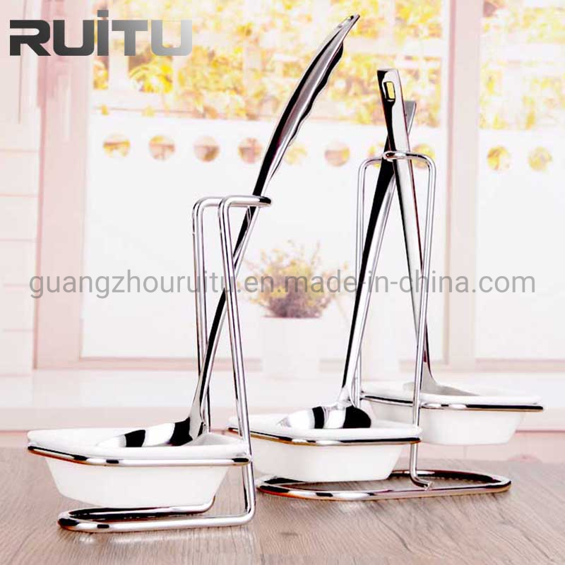 Restaurant Kitchen Accessories Banquet Equipment Tableware Ceramic Plate Stainless Steel Stand Metal Soup Ladle Holder Gold Plated Soup Serving Spoon for Buffet