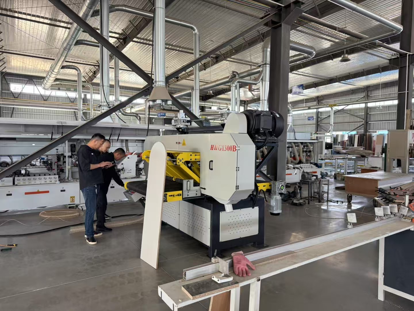 Станок ленточнопильный