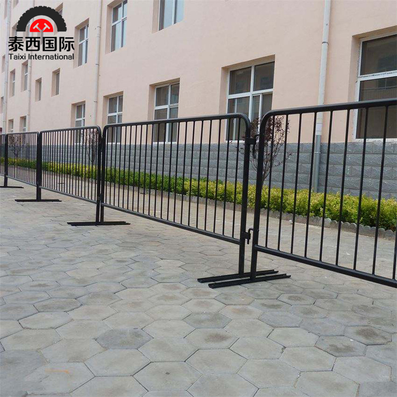 Customized Metal Crowd Control Barrier Portable Barricades Temporary Fence