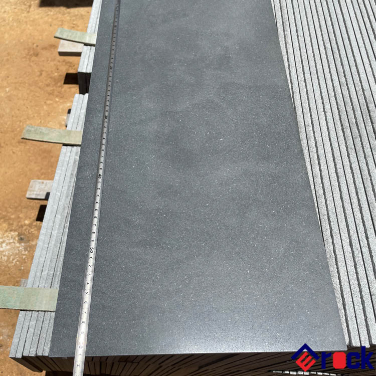 China Cheap Honed Grey Basalt for Indoor and Outdoor Floor Tiles