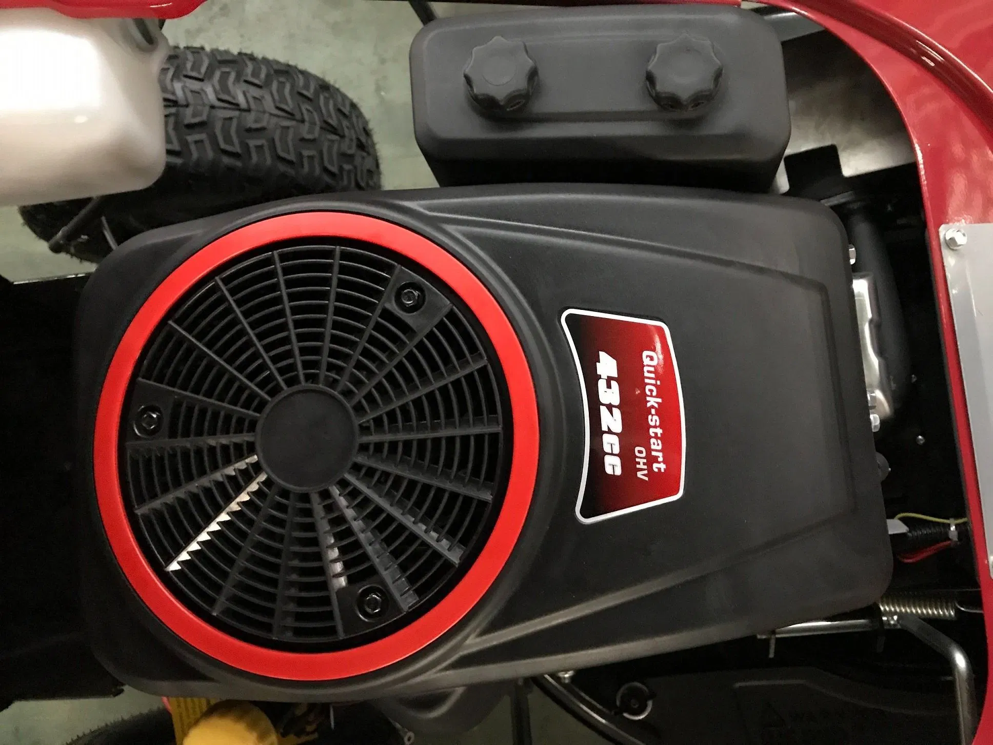 Самоходная газонокосилка 30 дюймов, 12.5 л.с.