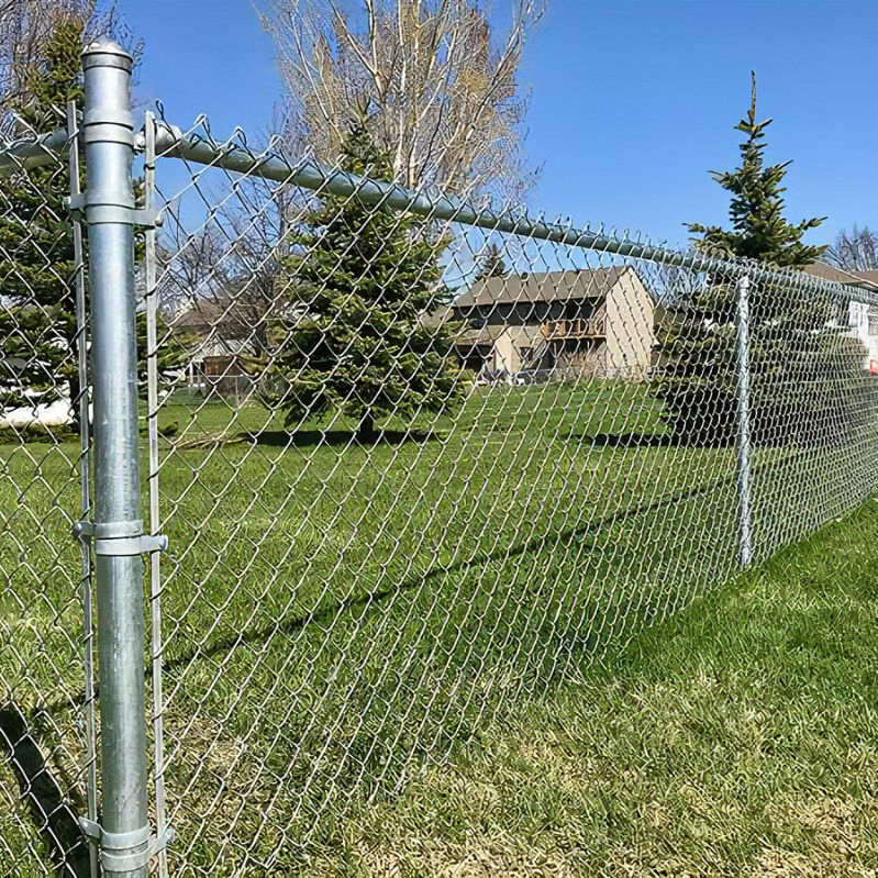 9 Gauge Galvanized/PVC Coated Diamond Shape Cyclone Wire Chain Link Fence