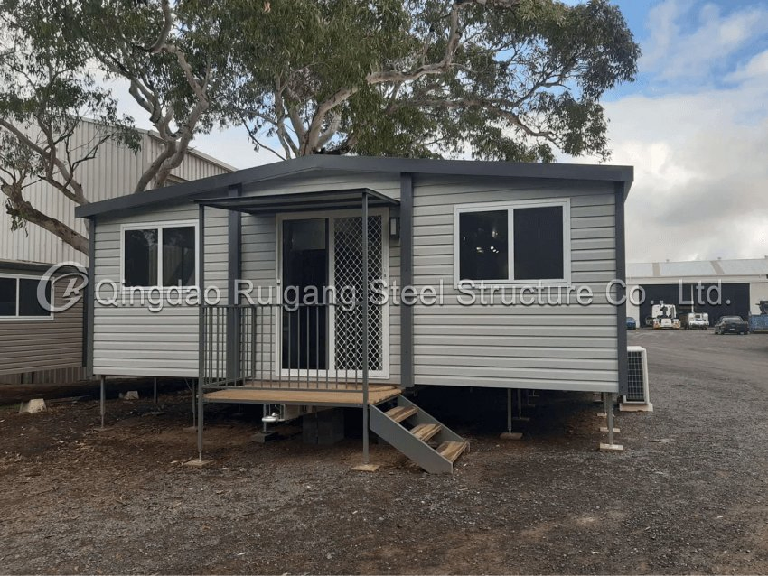 Low Cost Fast Build Prefabricated Movable Container House with 2 Bedrooms and Toilet