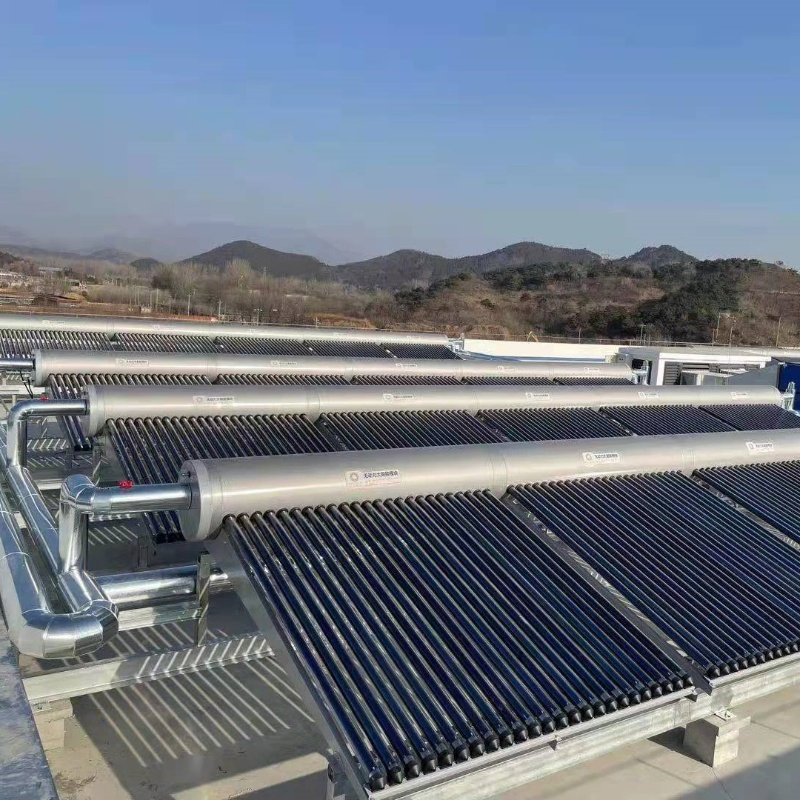 Вакуумный солнечный коллектор для нагрева воды